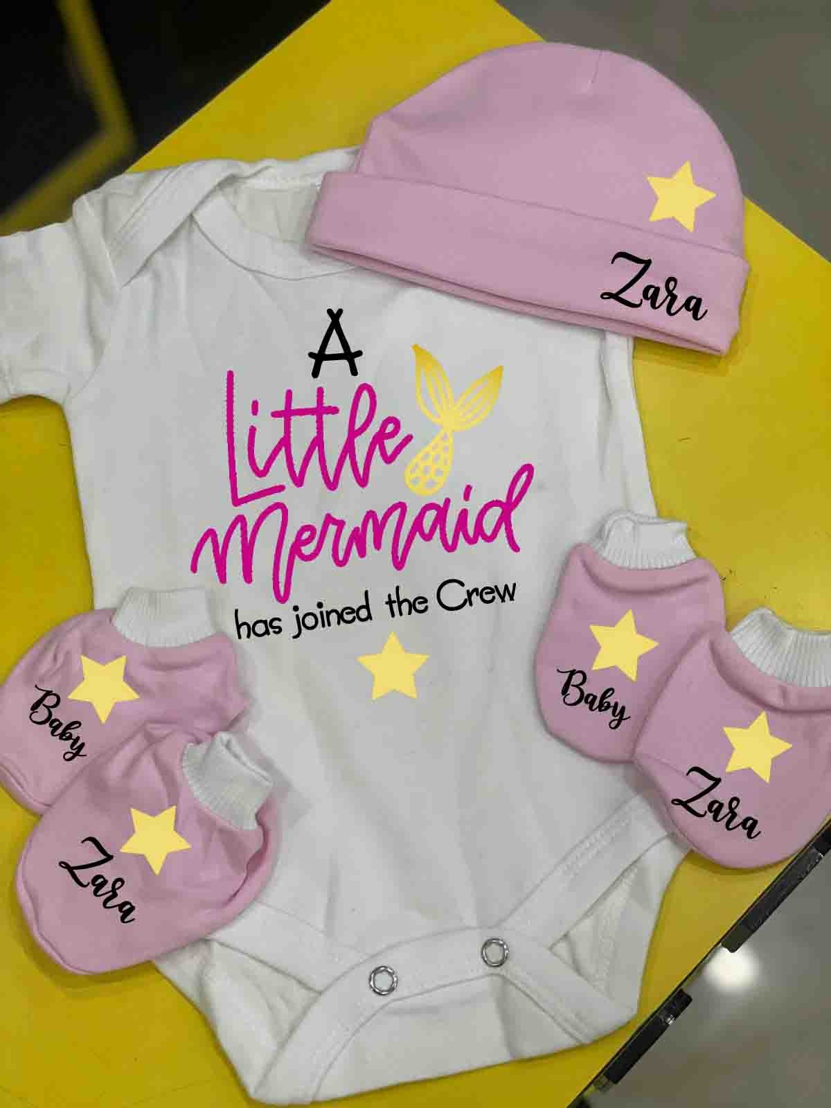 Customised Babywear Gift Set – Romper, Cap & Mittens