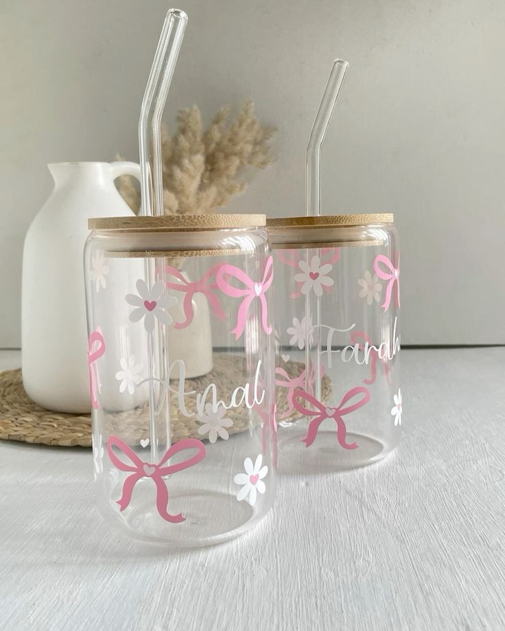 Minimalist Custom Glass Tumbler with Bamboo Lid
